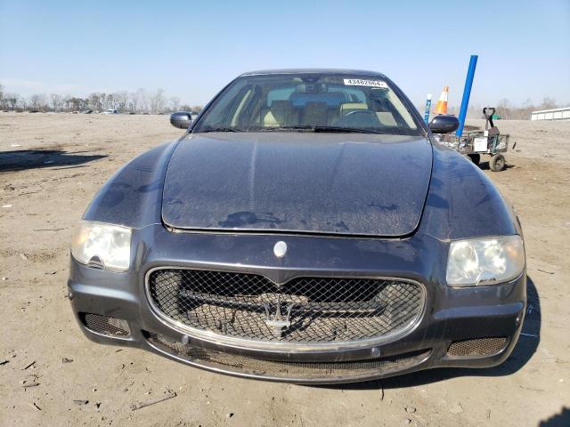 ZAMCE39AX60026492 - 2006 MASERATI QUATTROPOR M139 GRAY photo 5