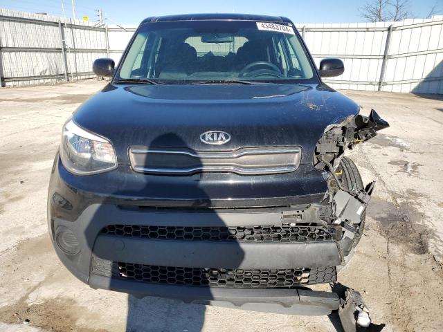 KNDJN2A23K7920183 - 2019 KIA SOUL BLACK photo 5