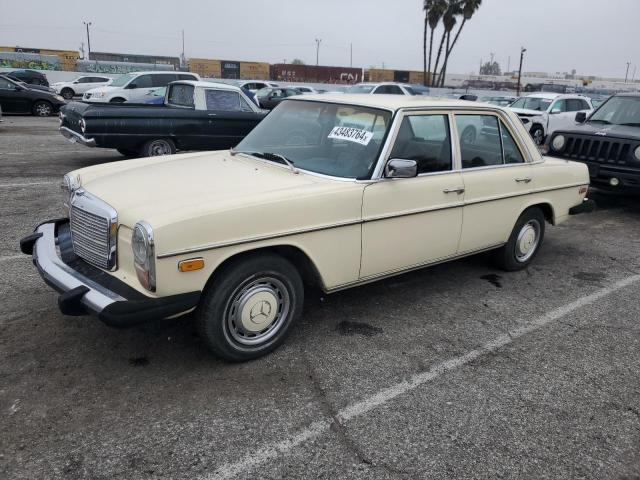 11511710125389 - 1976 MERCEDES-BENZ 240D SEDAN CREAM photo 1