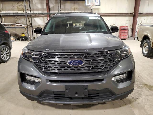 1FMSK8DH6NGB10370 - 2022 FORD EXPLORER XLT GRAY photo 5