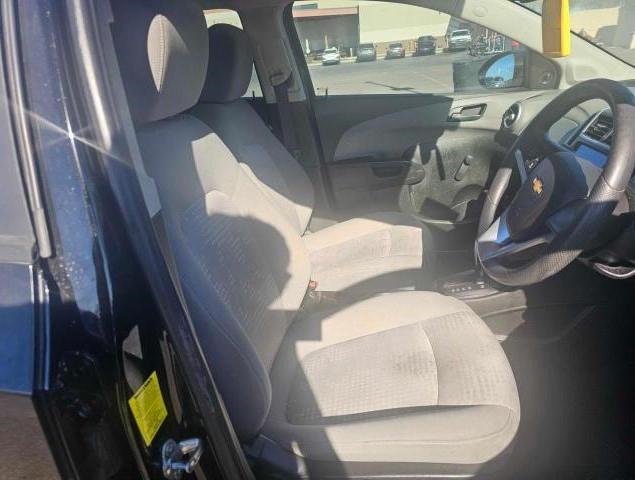 1G1JB5SH0H4147317 - 2017 CHEVROLET SONIC LS BLACK photo 5