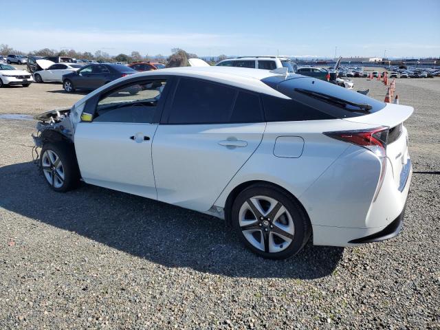 JTDKARFU1J3551655 - 2018 TOYOTA PRIUS WHITE photo 2