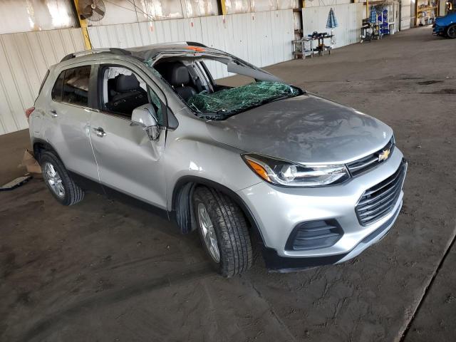 KL7CJLSB3JB678299 - 2018 CHEVROLET TRAX 1LT GRAY photo 4