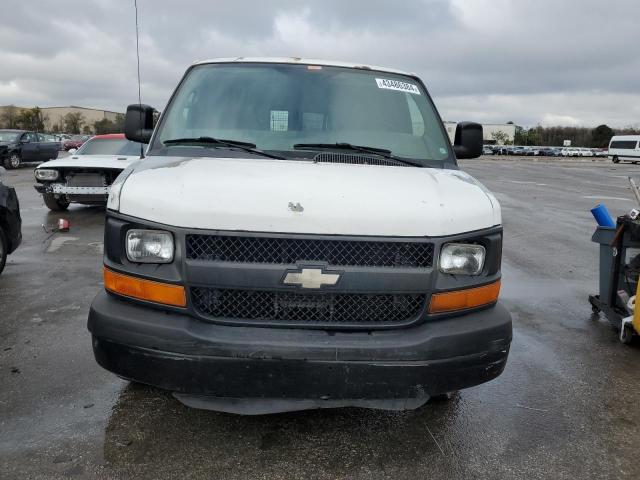 1GC2GUAA5A1143413 - 2010 CHEVROLET EXPRESS G3 WHITE photo 5