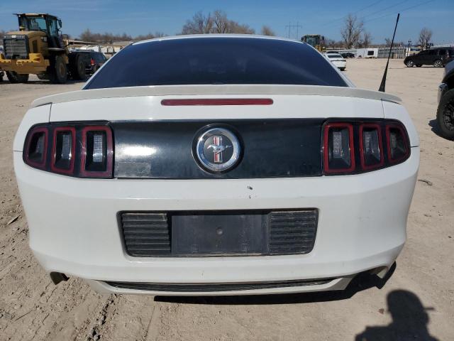 1ZVBP8AM0E5277887 - 2014 FORD MUSTANG WHITE photo 6