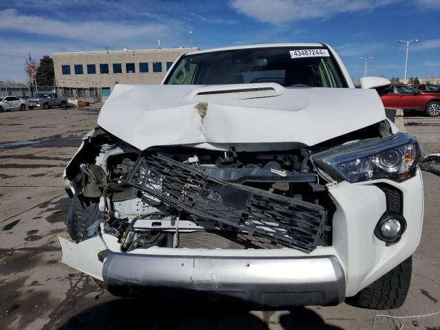 JTEBU5JR2L5779833 - 2020 TOYOTA 4RUNNER SR5/SR5 PREMIUM 白色 照片 5