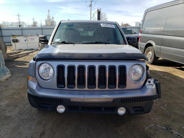 1C4NJPFA2ED737423 - 2014 JEEP PATRIOT LATITUDE SILVER photo 5