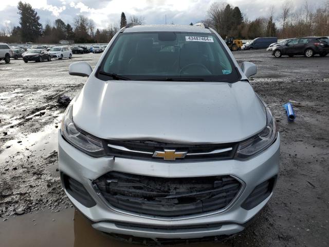 KL7CJLSB5KB867909 - 2019 CHEVROLET TRAX 1LT SILVER photo 5