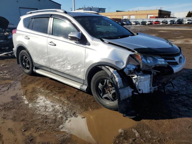 2T3RFREV3FW275137 - 2015 TOYOTA RAV4 XLE SILVER photo 4