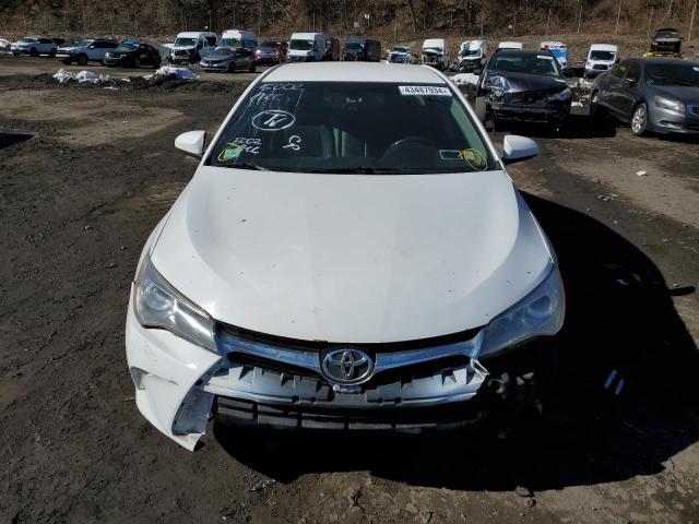 4T1BF1FK7GU239677 - 2016 TOYOTA CAMRY LE WHITE photo 5