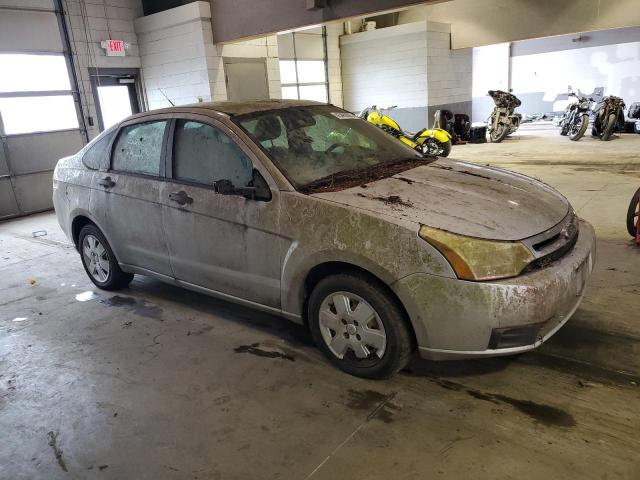 1FAHP34N48W299383 - 2008 FORD FOCUS S/SE SILVER photo 4