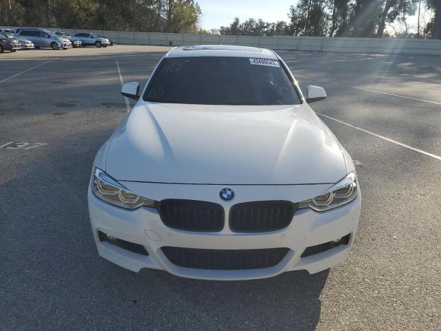 WBA8B3G59JNV01454 - 2018 BMW 340 I 白色 照片 5