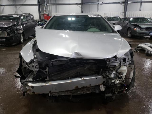 1G1ZC5E06AF175865 - 2010 CHEVROLET MALIBU 1LT SILVER photo 5