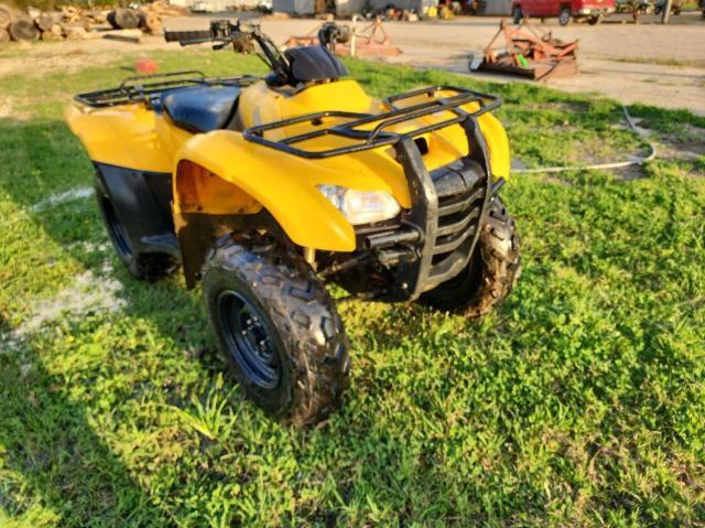 1HFTE340684105422 - 2008 HONDA TRX420 TM YELLOW photo 1