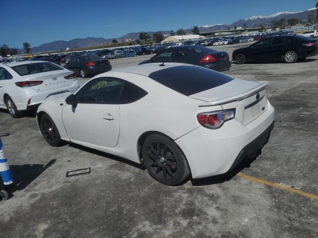 JF1ZNAA18E8708386 - 2014 TOYOTA SCION FR-S WHITE photo 2
