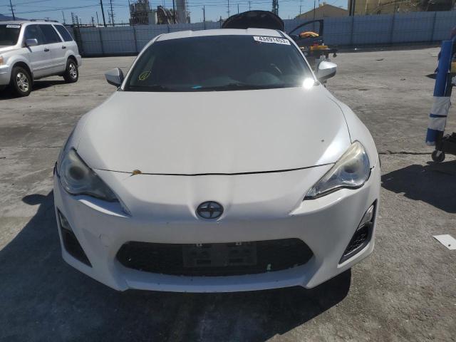 JF1ZNAA18E8708386 - 2014 TOYOTA SCION FR-S WHITE photo 5