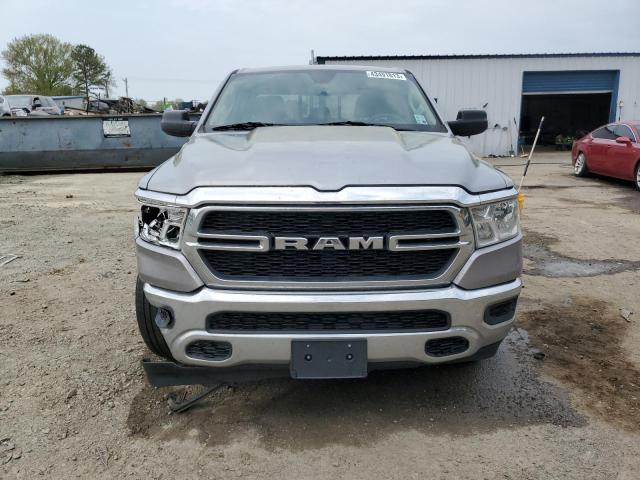 1C6RRECT7KN601368 - 2019 RAM 1500 TRADESMAN SILVER photo 5