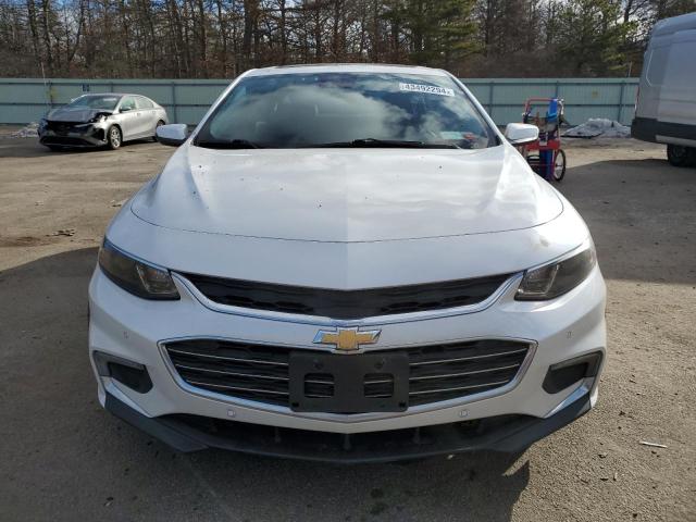 1G1ZH5SX6HF112603 - 2017 CHEVROLET MALIBU PREMIER WHITE photo 5