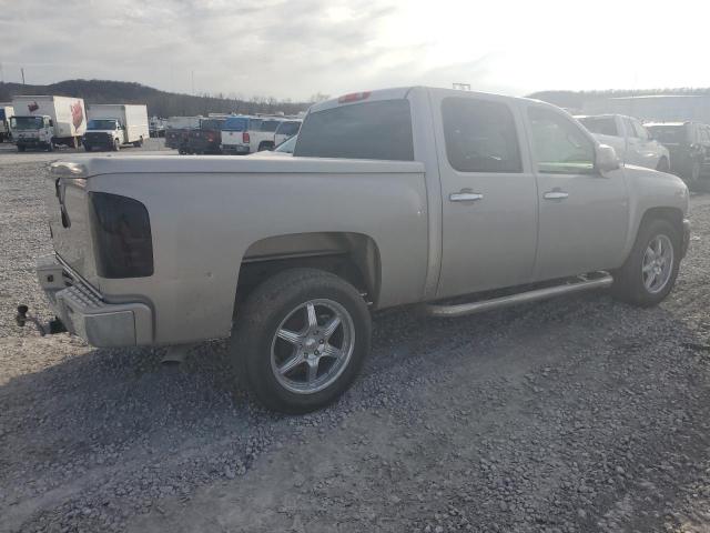 2GCEC13C471560742 - 2007 CHEVROLET SILVERADO C1500 CREW CAB SILVER photo 3