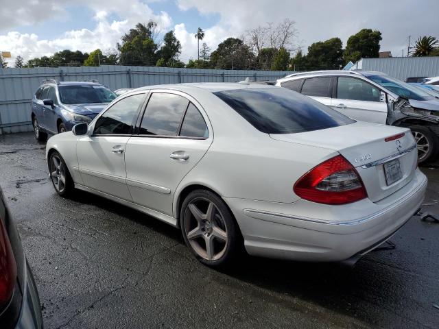 WDBUF56X99B394910 - 2009 MERCEDES-BENZ E 350 WHITE photo 2