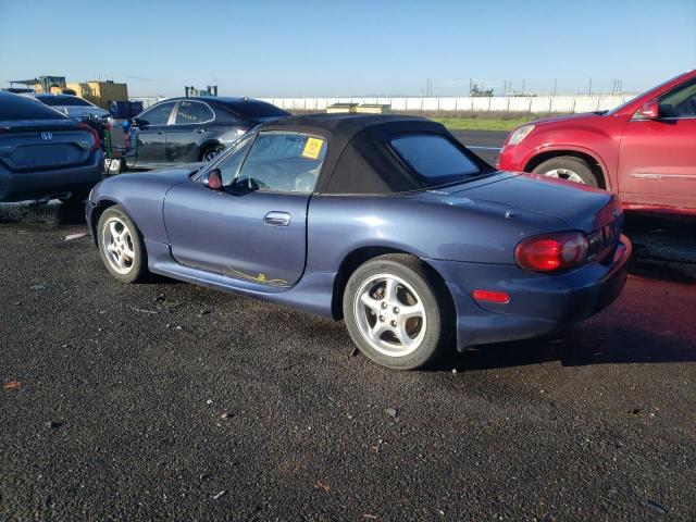 JM1NB353620220539 - 2002 MAZDA MX-5 MIATA BASE BLUE photo 2