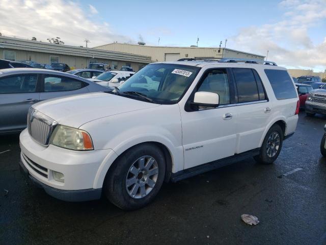 5LMFU27575LJ21165 - 2005 LINCOLN NAVIGATOR 白色 照片 1