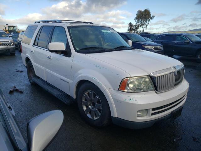 5LMFU27575LJ21165 - 2005 LINCOLN NAVIGATOR 白色 照片 4