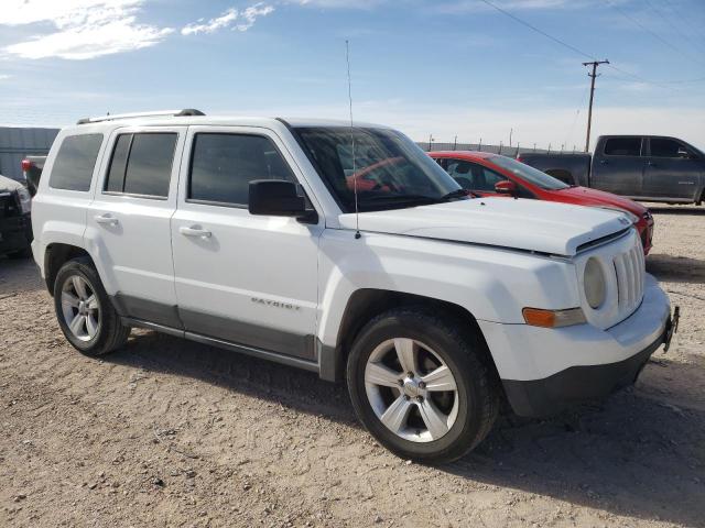 1J4NT4GB1BD287169 - 2011 JEEP PATRIOT LATITUDE WHITE photo 4