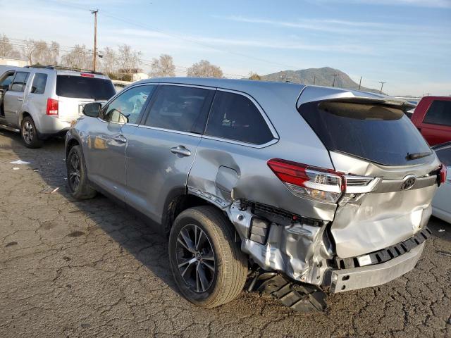 5TDZARFH1KS045227 - 2019 TOYOTA HIGHLANDER LE SILVER photo 2