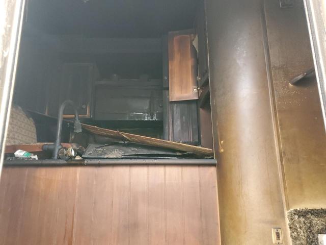 5SFBG3623BE222131 - 2011 HEARTLAND BIGHORN 白色 照片 5