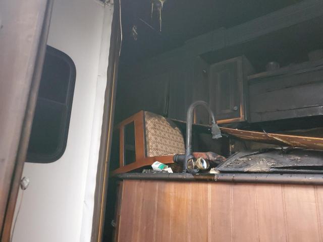 5SFBG3623BE222131 - 2011 HEARTLAND BIGHORN 白色 照片 6