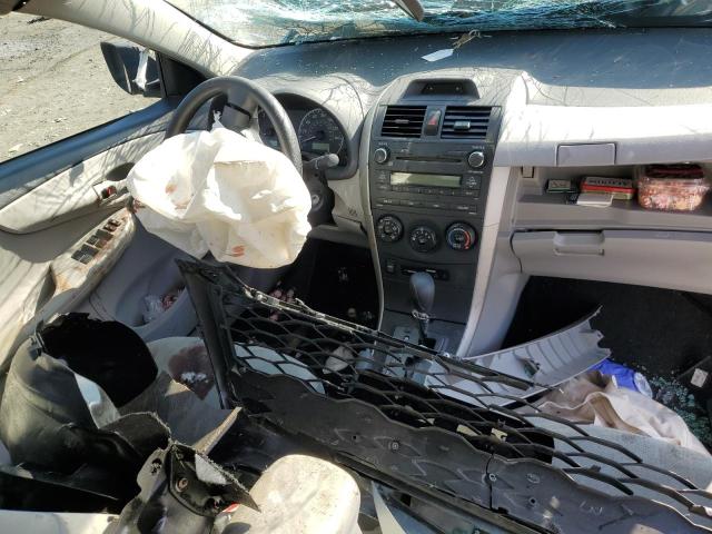 2T1BU4EE5DC052518 - 2013 TOYOTA COROLLA BASE 银色 照片 8