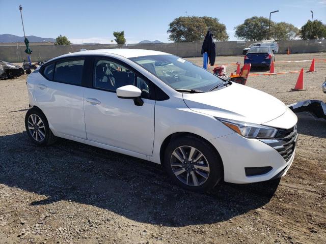 3N1CN8EV5RL838822 - 2024 NISSAN VERSA SV WHITE photo 4