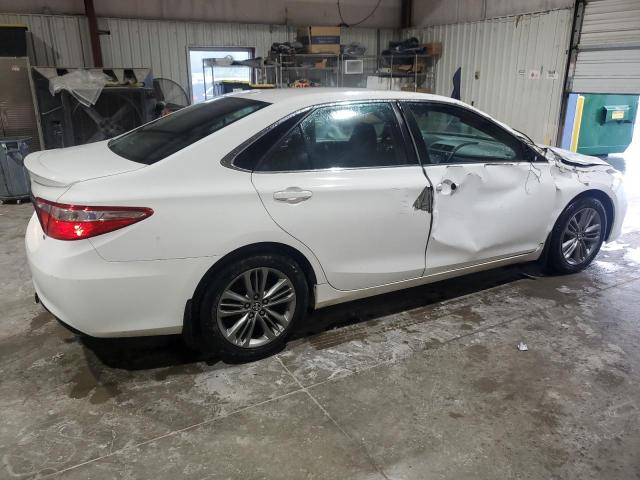 4T1BF1FK2GU129815 - 2016 TOYOTA CAMRY LE WHITE photo 3
