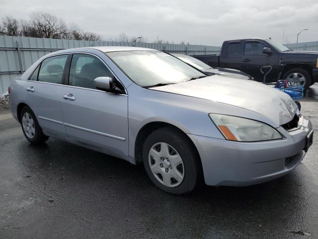 1HGCM56465L001217 - 2005 HONDA ACCORD LX SILVER photo 4