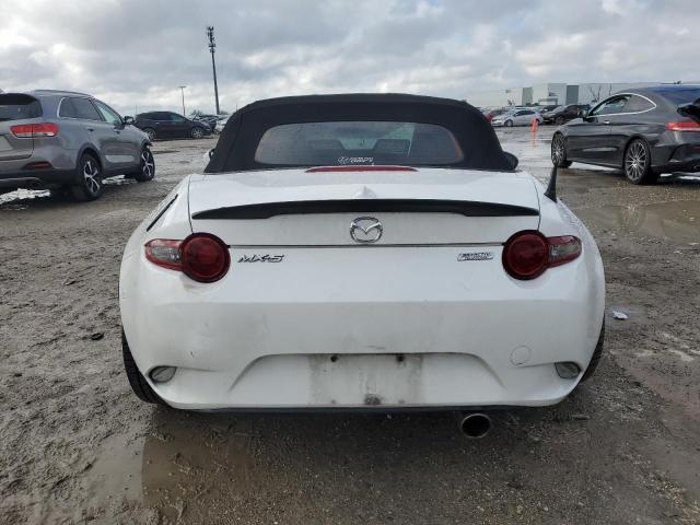 JM1NDAC71G0102555 - 2016 MAZDA MX-5 MIATA CLUB WHITE photo 6