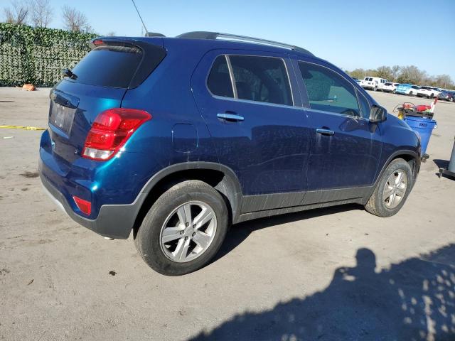 3GNCJLSB8LL298676 - 2020 CHEVROLET TRAX 1LT BLUE photo 3