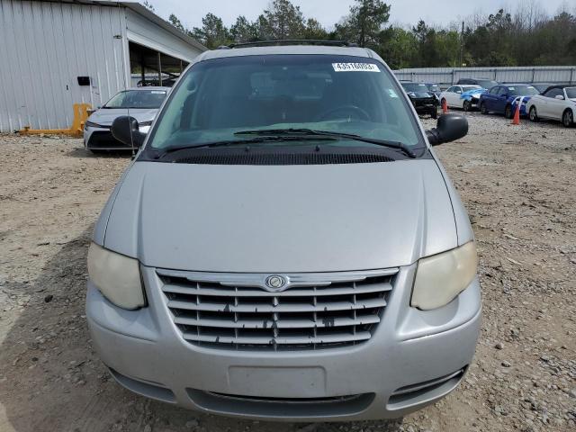 2A4GP54LX6R748016 - 2006 CHRYSLER TOWN & COU TOURING 银色 照片 5