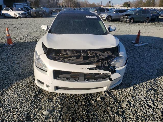 1N4AA5AP2EC446317 - 2014 NISSAN MAXIMA S WHITE photo 5