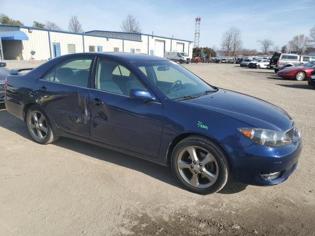 4T1BA32K15U509502 - 2005 TOYOTA CAMRY SE BLUE photo 4