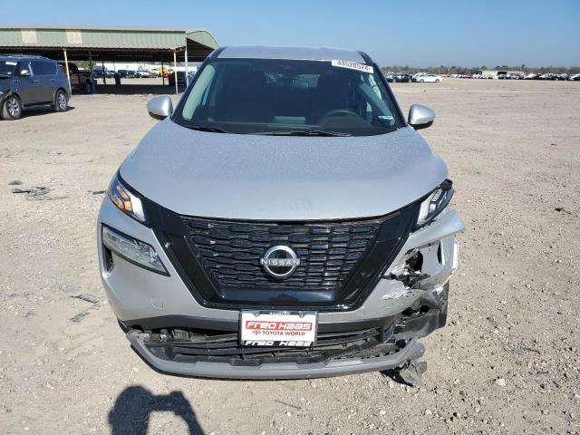 5N1BT3BB6NC689673 - 2022 NISSAN ROGUE SV SILVER photo 5