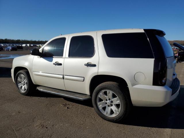 1GKFK13048R195909 - 2008 GMC YUKON WHITE photo 2