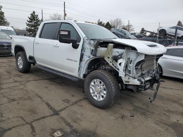 1GC4YTEY6NF251264 - 2022 CHEVROLET SILVERADO K3500 LT WHITE photo 4