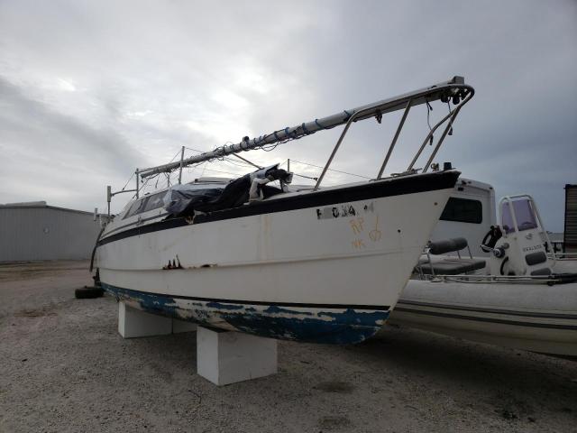 MACX3925G001 - 2001 OTHER BOAT WHITE photo 1