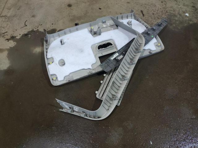 2V4RW4DGXBR622219 - 2011 VOLKSWAGEN ROUTAN S თეთრი ფოტო 13