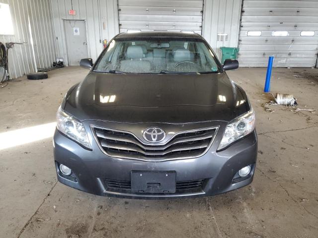 4T4BF3EK7BR122967 - 2011 TOYOTA CAMRY BASE GRAY photo 5