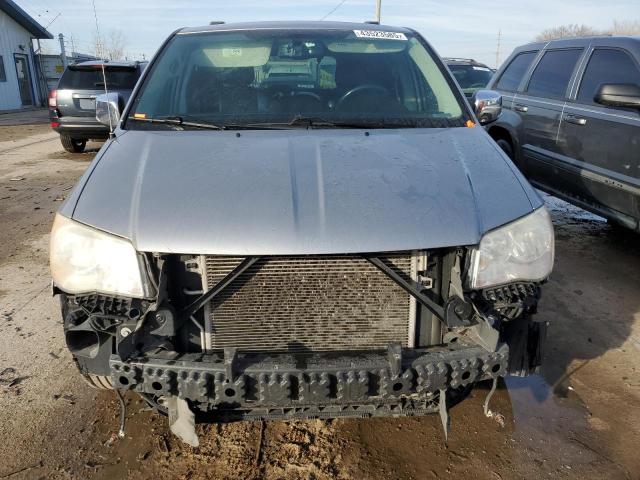 2C4RC1CG8ER107663 - 2014 CHRYSLER TOWN & COU TOURING L SILVER photo 5