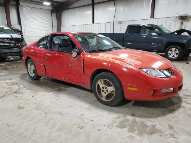 3G2JB12F45S145133 - 2005 PONTIAC SUNFIRE RED photo 4