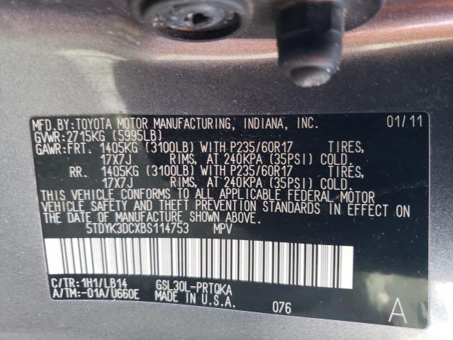 5TDYK3DCXBS114753 - 2011 TOYOTA SIENNA XLE GRAY photo 13