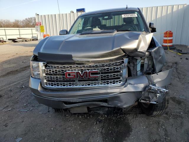 1GT125E85CF179194 - 2012 GMC SIERRA K2500 DENALI SILVER photo 5